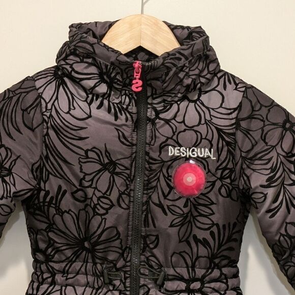 EUC Desigual Girls 5/6 Velvet Flocked Floral Print Snow Jacket with Sequins - Picture 8 of 8